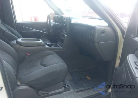 2004 Chevrolet Avalanche 1500 from USA, damaged, VIN 3GNEC12T54G106110